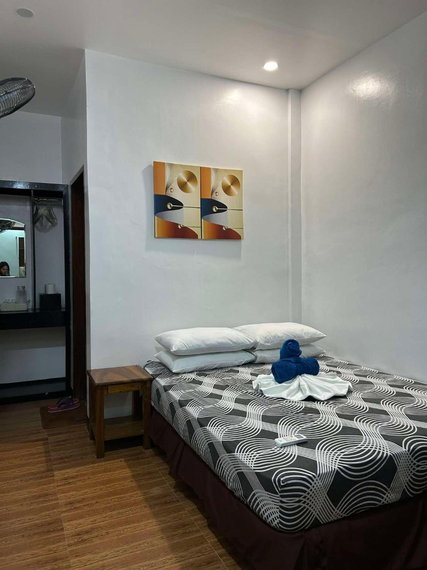 Seaslugs Travellers Inn El Nido Exterior photo