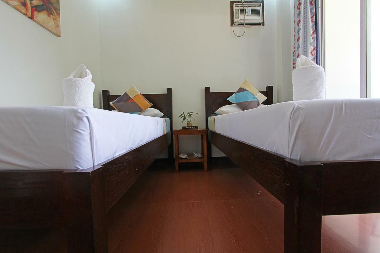 Seaslugs Travellers Inn El Nido Exterior photo